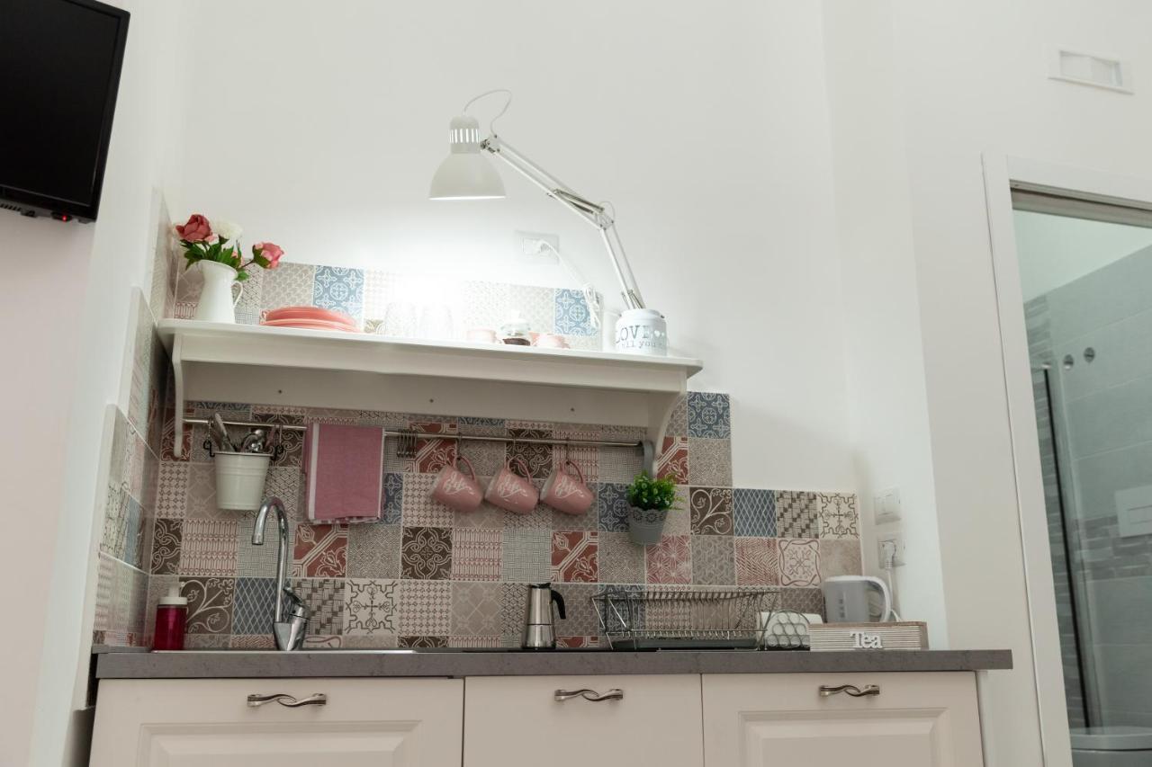 Velia34 Bed & Breakfast Salerno Bagian luar foto