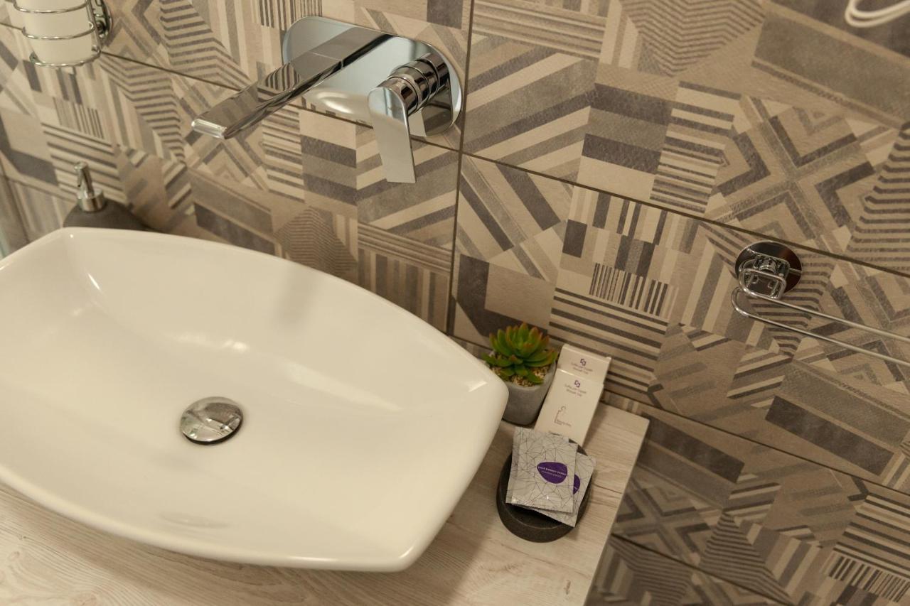 Velia34 Bed & Breakfast Salerno Bagian luar foto