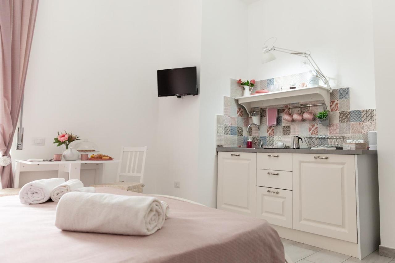 Velia34 Bed & Breakfast Salerno Bagian luar foto
