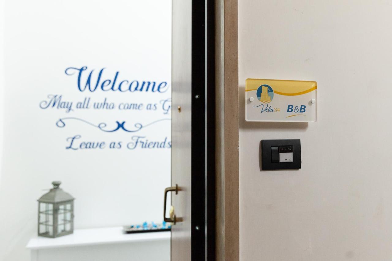 Velia34 Bed & Breakfast Salerno Bagian luar foto