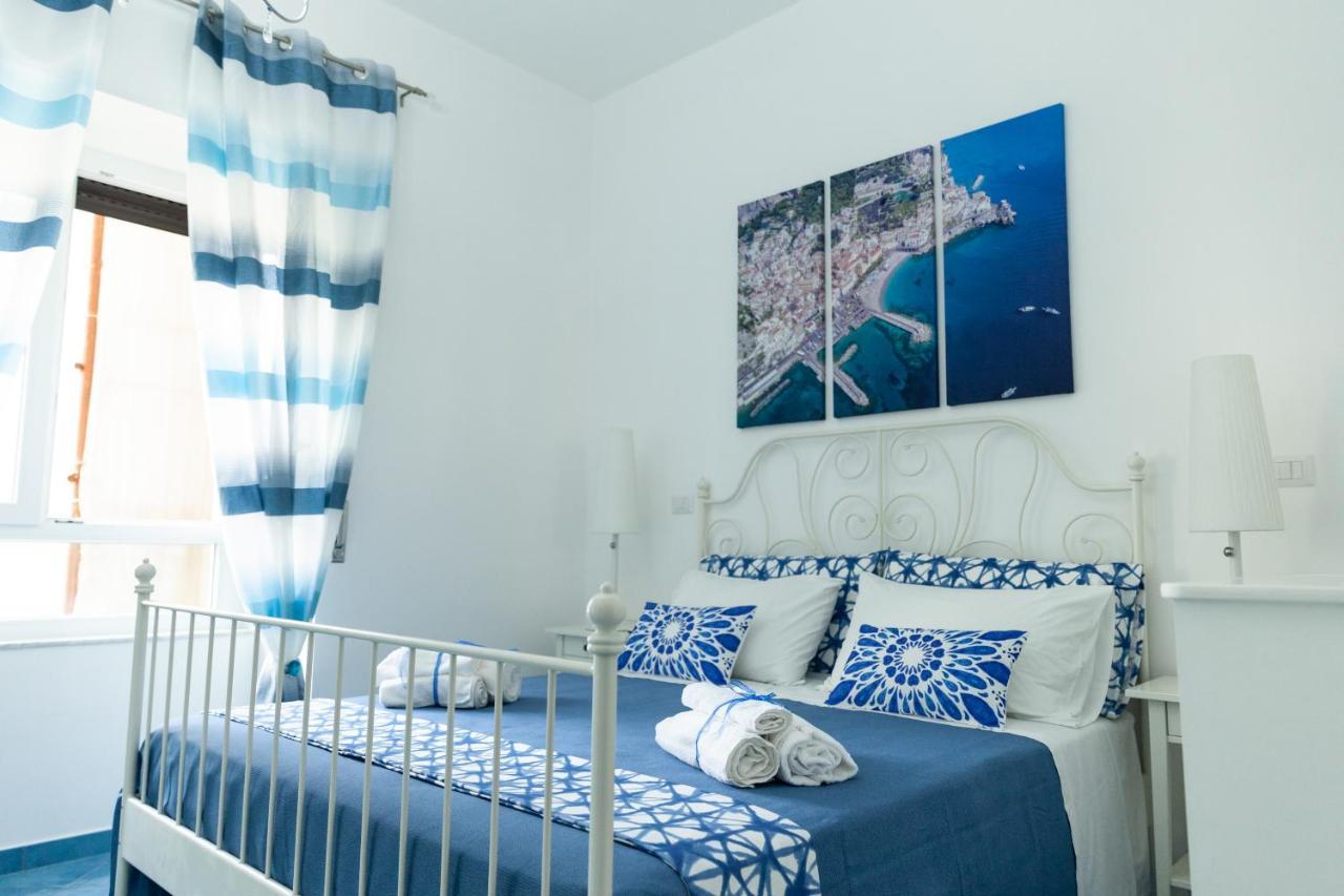 Velia34 Bed & Breakfast Salerno Bagian luar foto