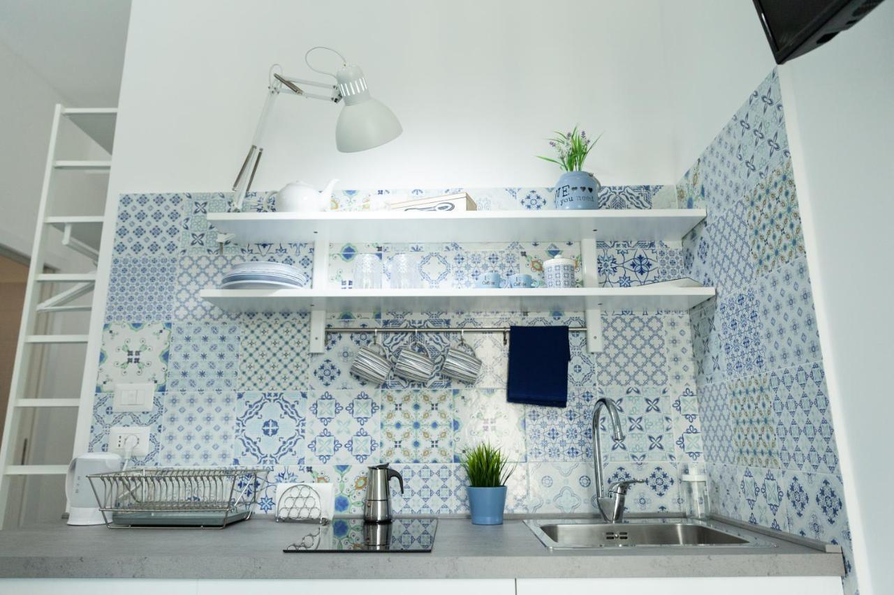 Velia34 Bed & Breakfast Salerno Bagian luar foto