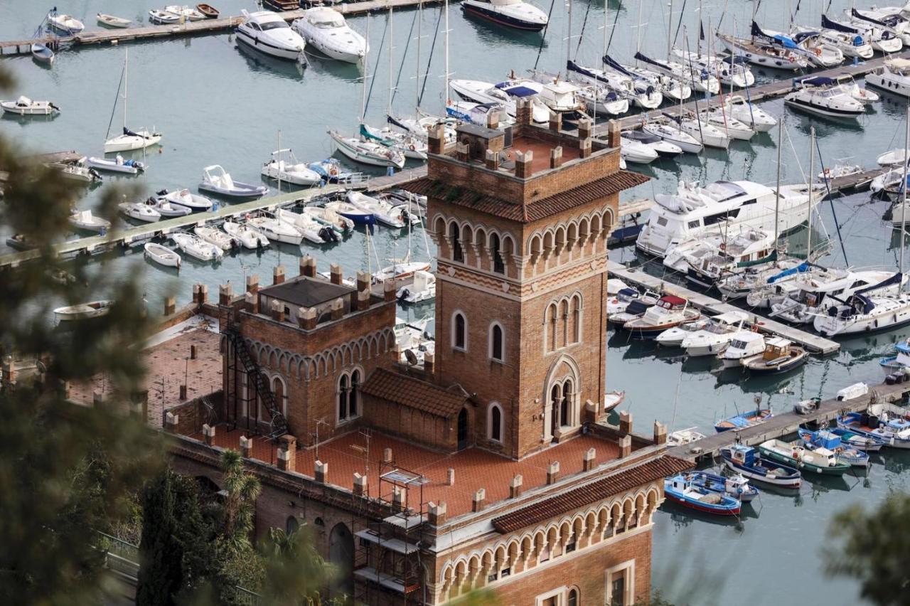Velia34 Bed & Breakfast Salerno Bagian luar foto